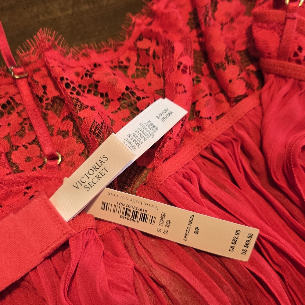 SOLD Victoria's Secret Dream Angels Dare to Dream Red Lace Pleated Babydoll Sm - Picture 5 of 11